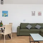 Miriam Apartment