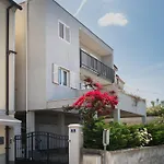 Miriam Apartment